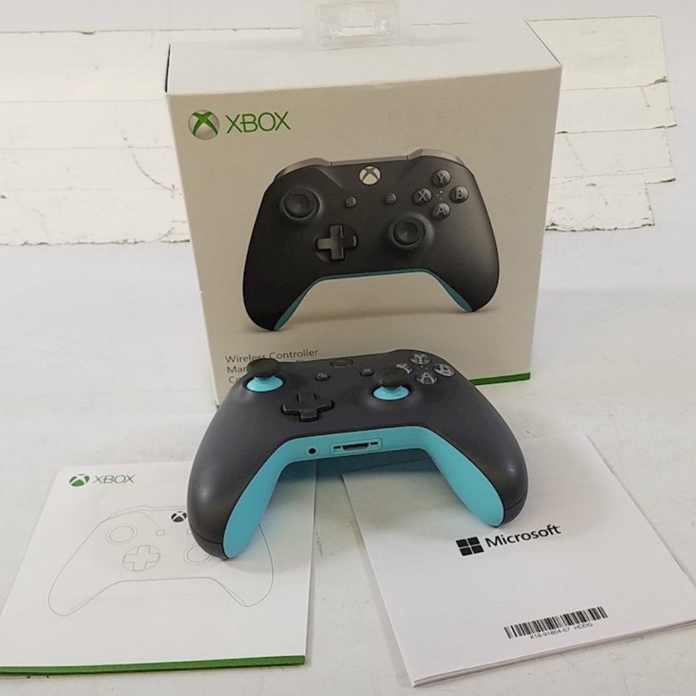 XBox Controller - Picture 1 of 1